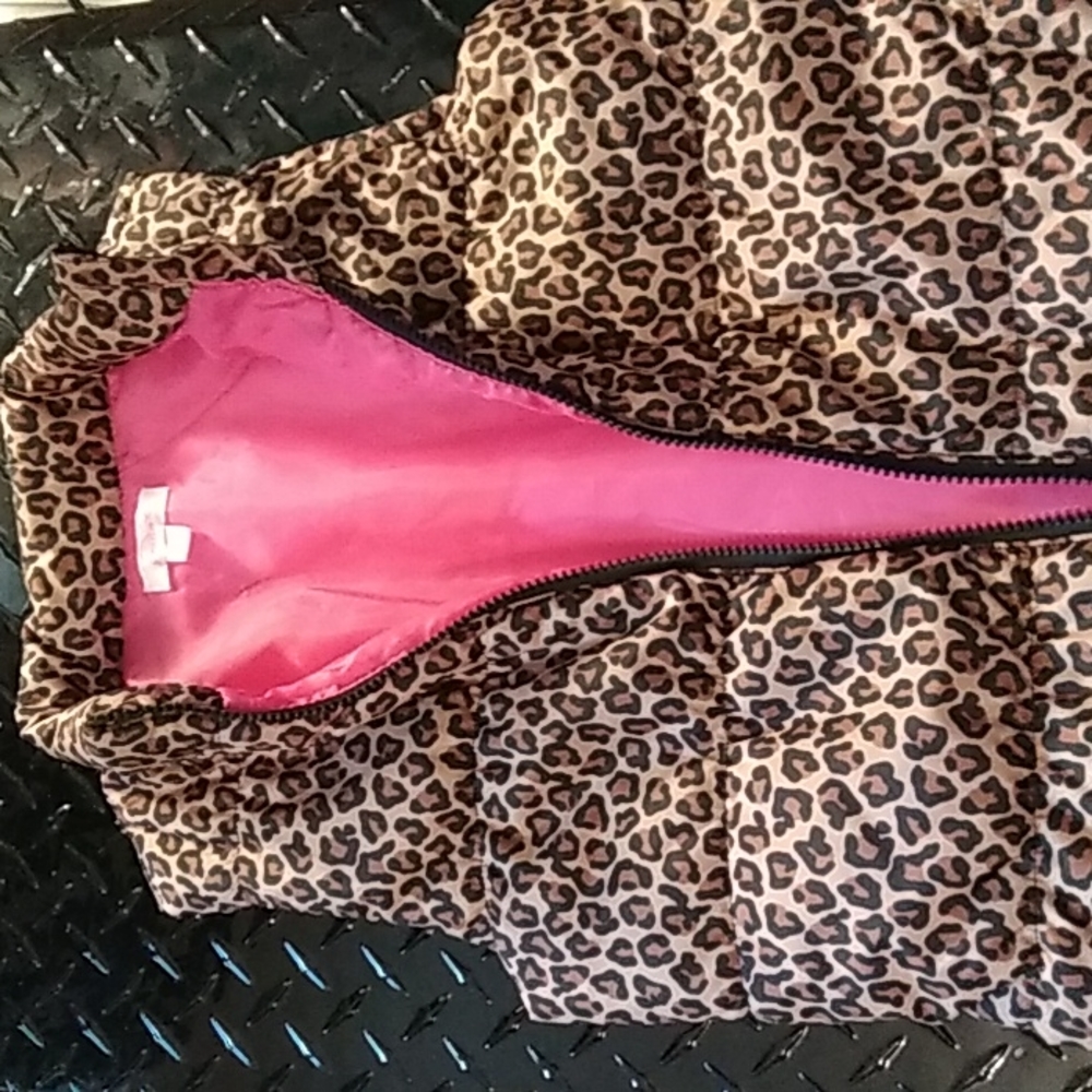 Leopard Print Girls Puffy Vest w/ Pink Lining Size M